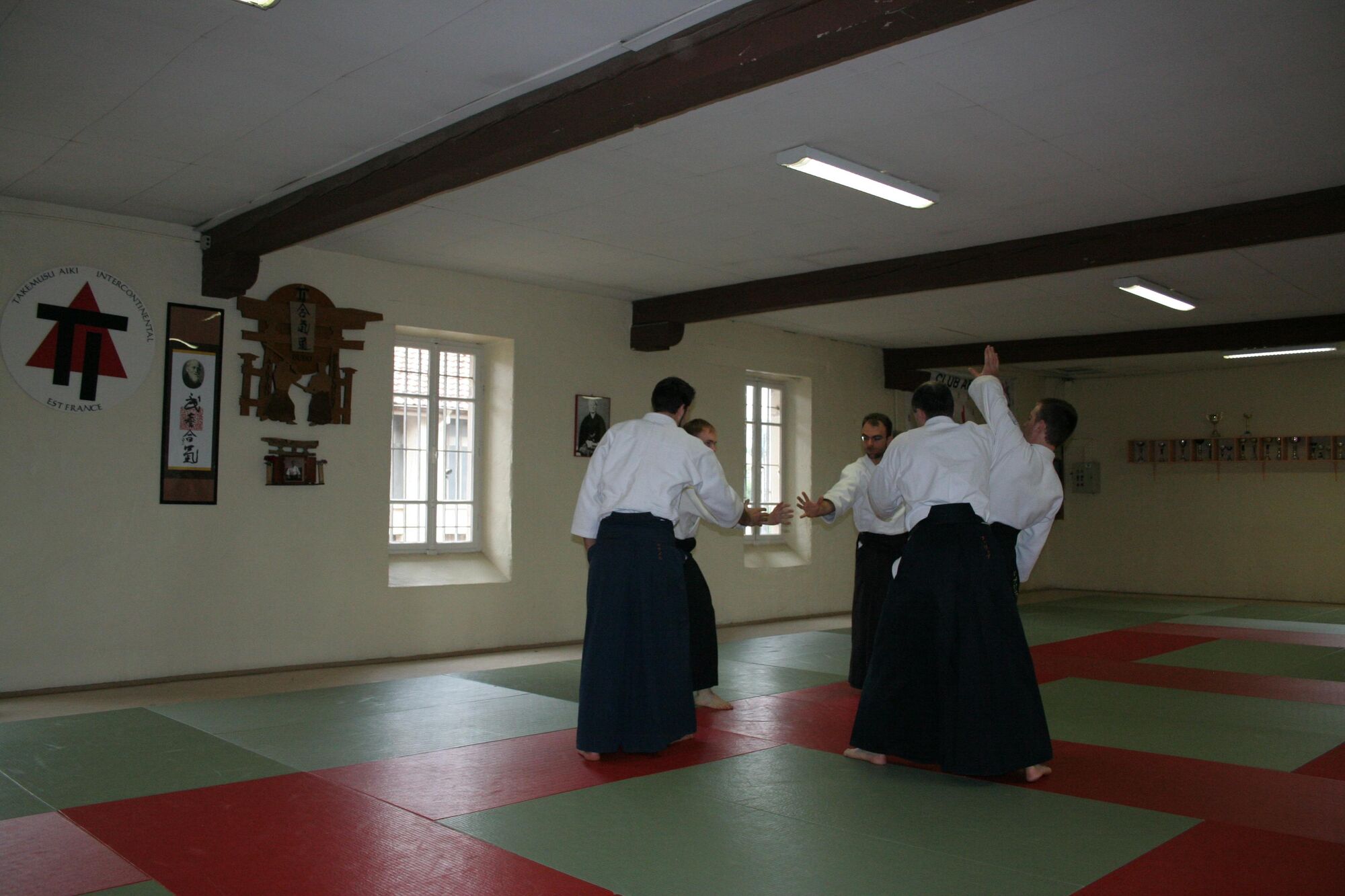 Uchi kaiten kokyu nage