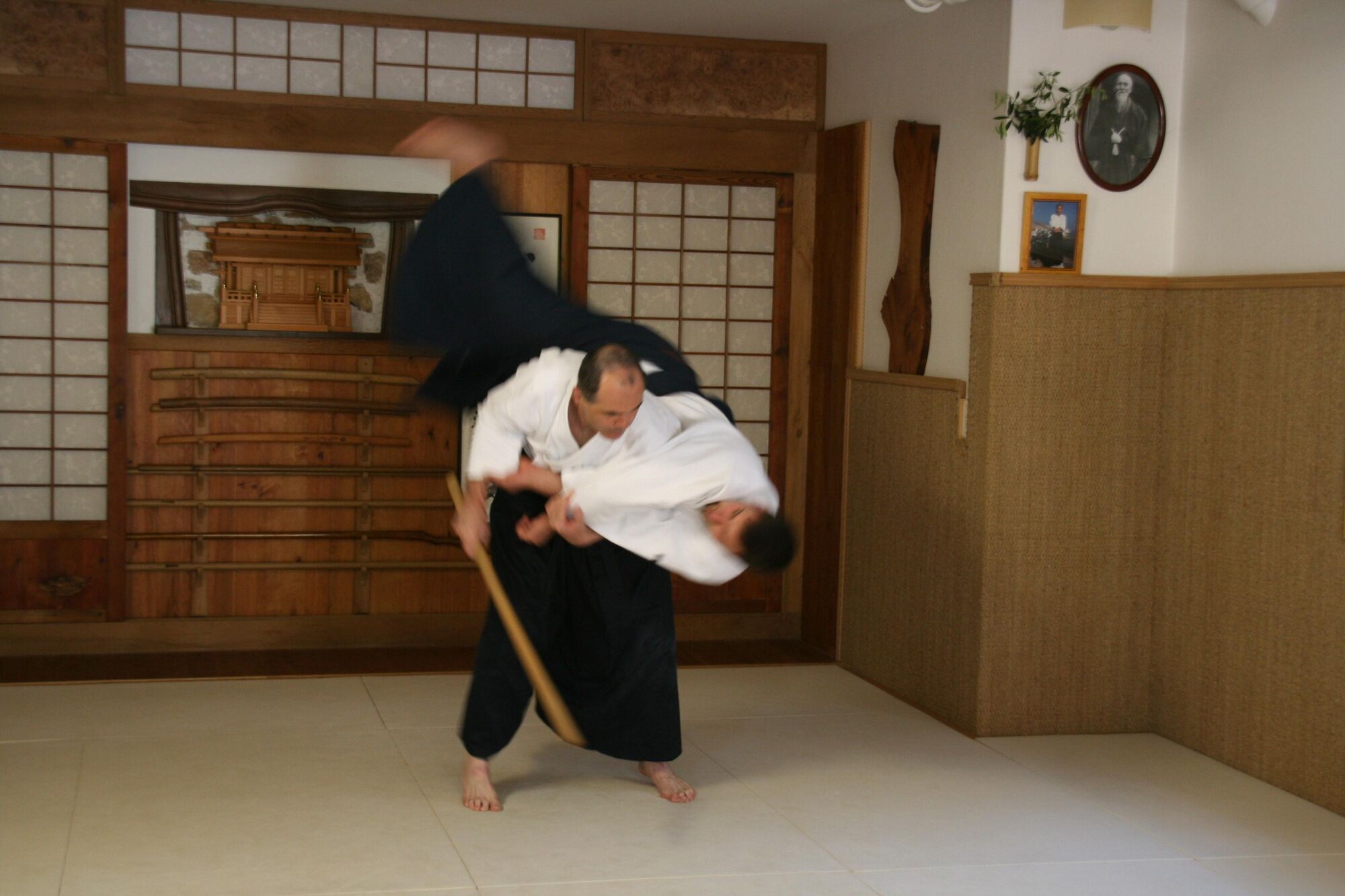 Technique oubliée #3 - Ushiro katate dori kubi shime juji nage double sankyo
