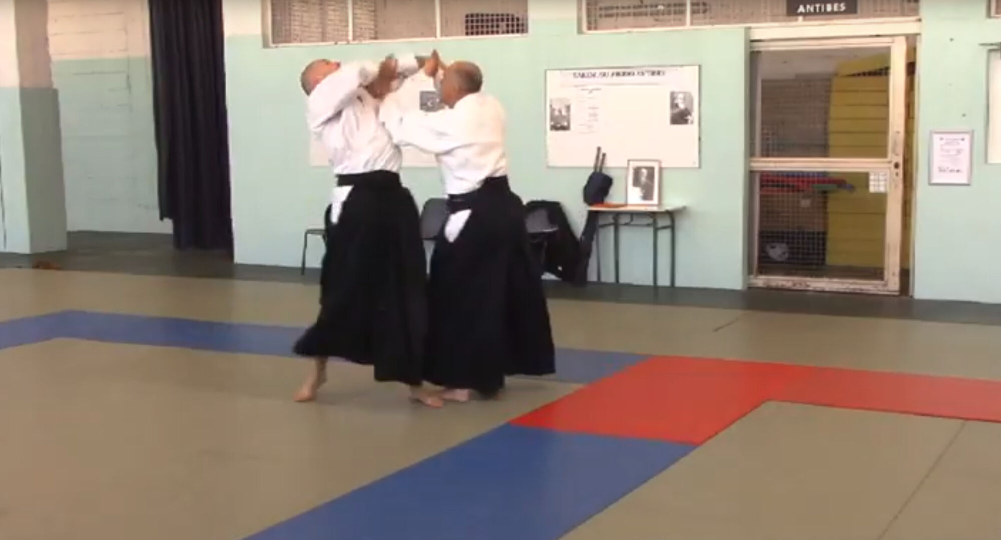 KAKATE DORI KOKYU NAGE #3 : atemi