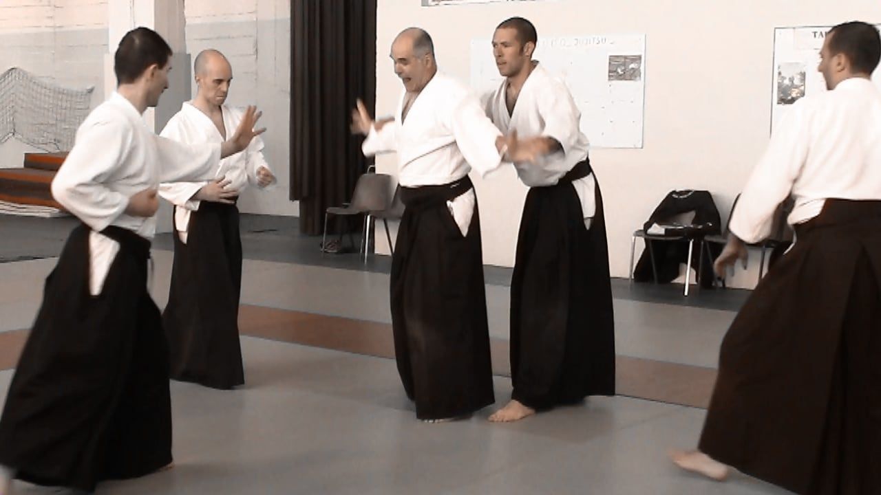 USHIRO RYOTE DORI KOKYU NAGE - Application